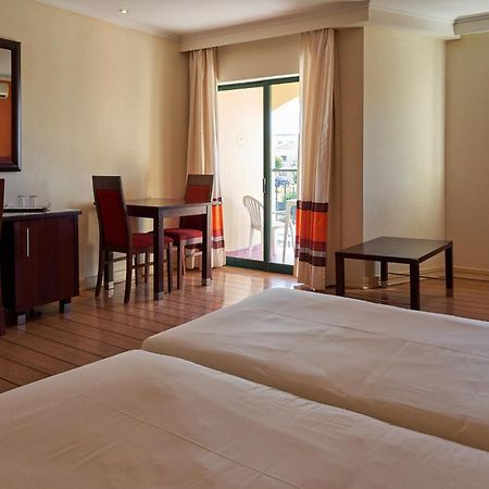 The Navigator Hotel Алвор Екстериор снимка
