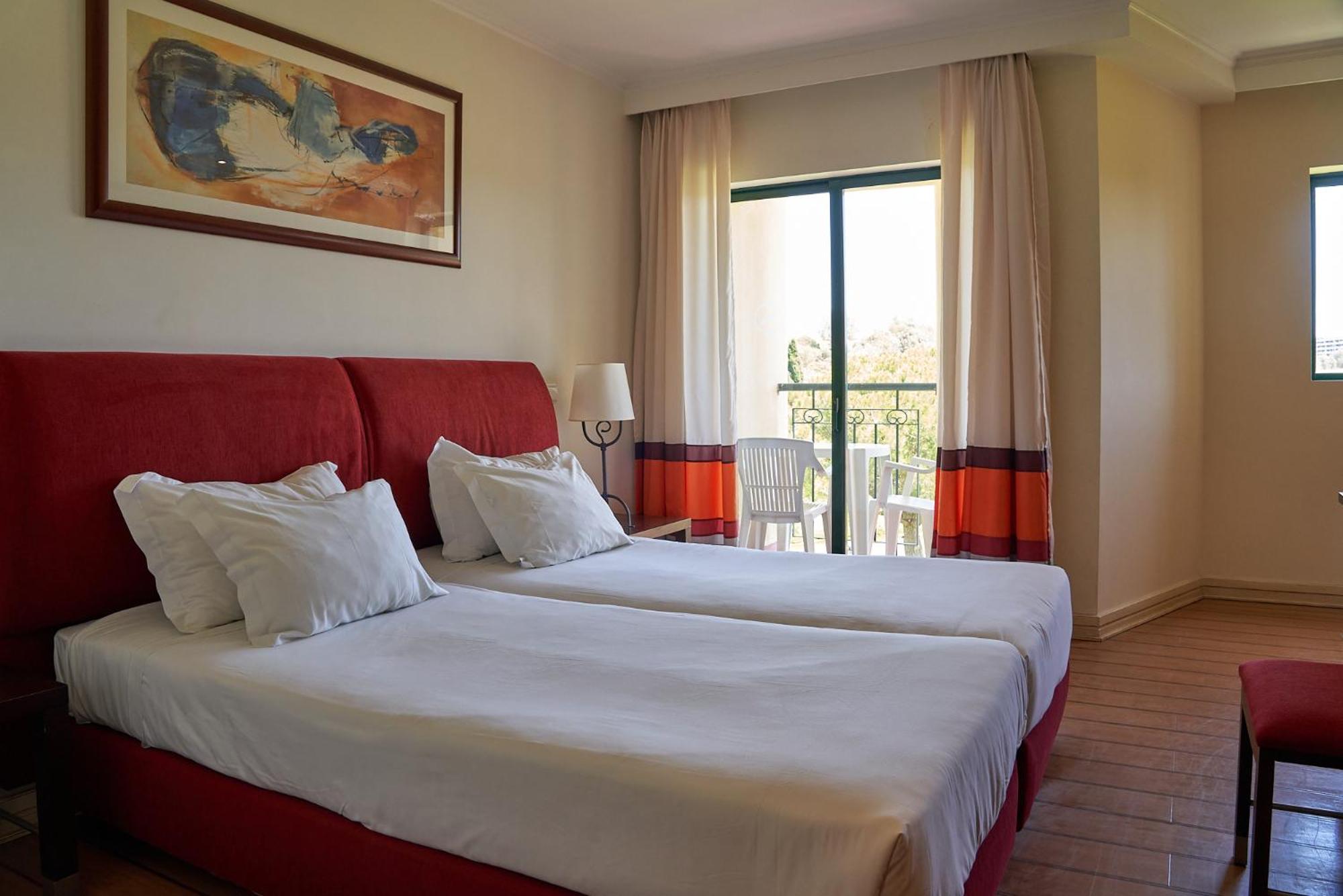The Navigator Hotel Алвор Екстериор снимка
